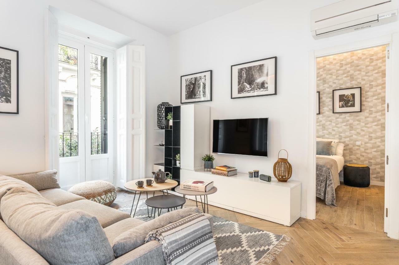 Apartament Waou Gran Via Es Mia - Corta Duracion Madryt Zewnętrze zdjęcie