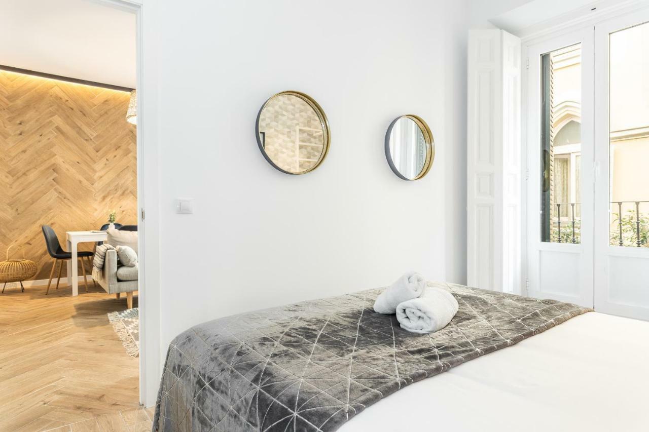 Apartament Waou Gran Via Es Mia - Corta Duracion Madryt Zewnętrze zdjęcie