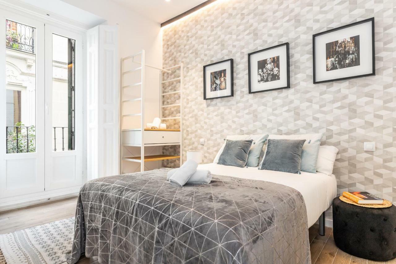 Apartament Waou Gran Via Es Mia - Corta Duracion Madryt Zewnętrze zdjęcie